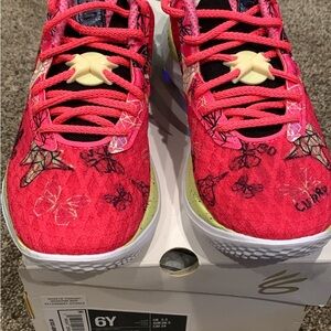 Under Armour Steph Curry 10 Girl Day